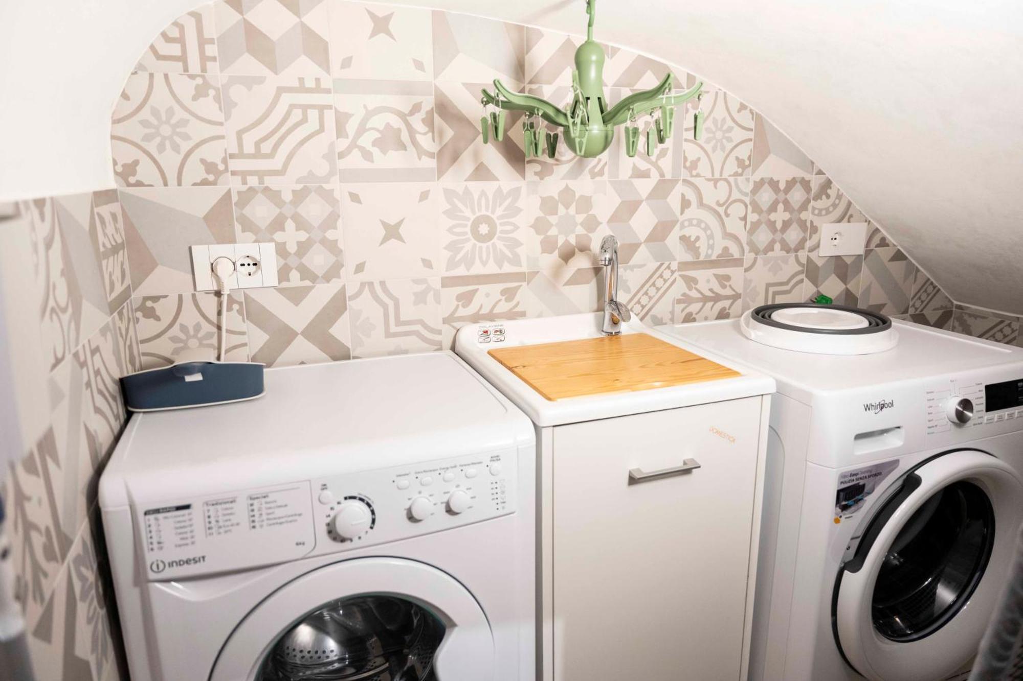 מנפרדוניה Castel Manfredi Apartments מראה חיצוני תמונה