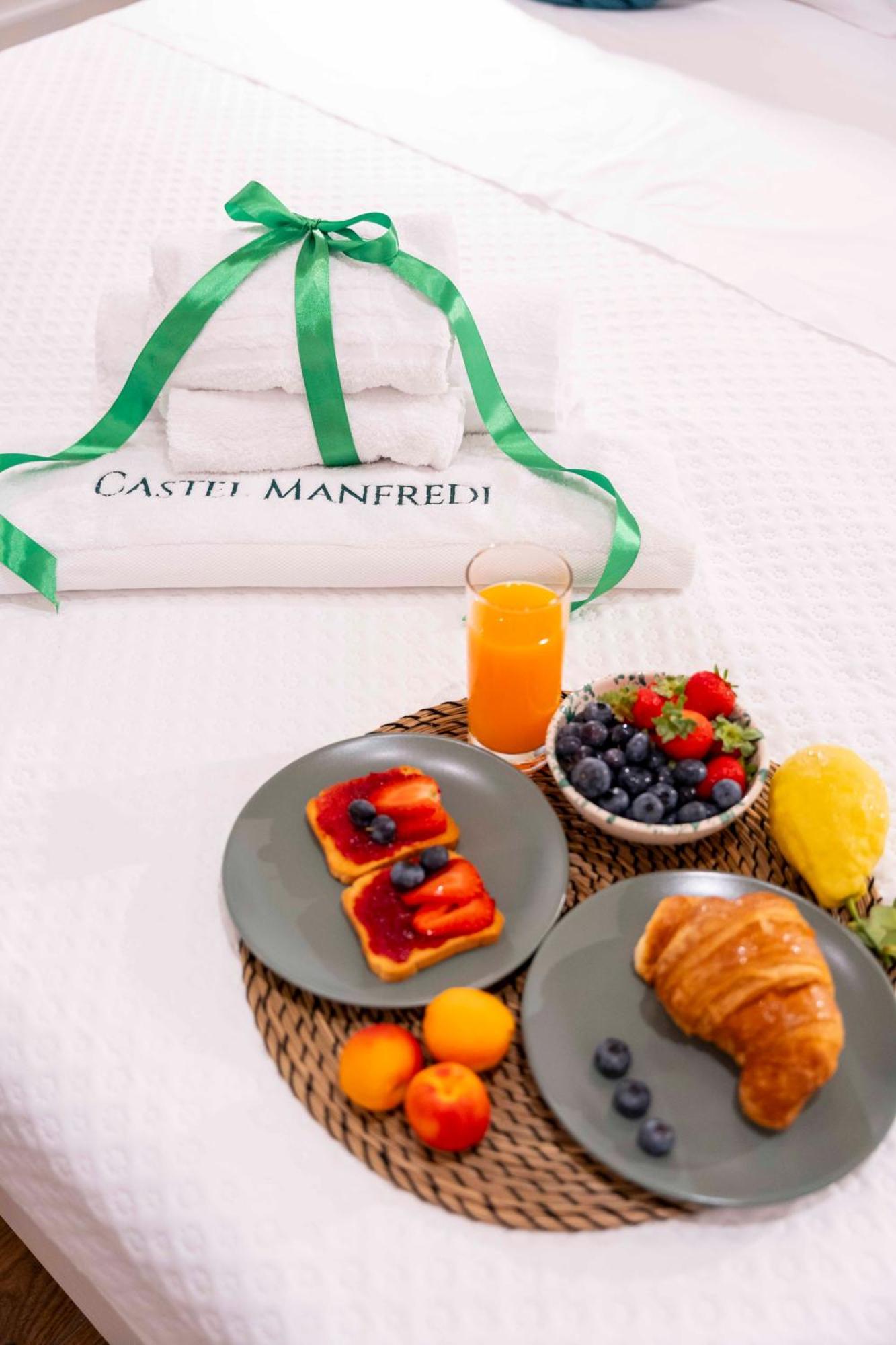 מנפרדוניה Castel Manfredi Apartments מראה חיצוני תמונה